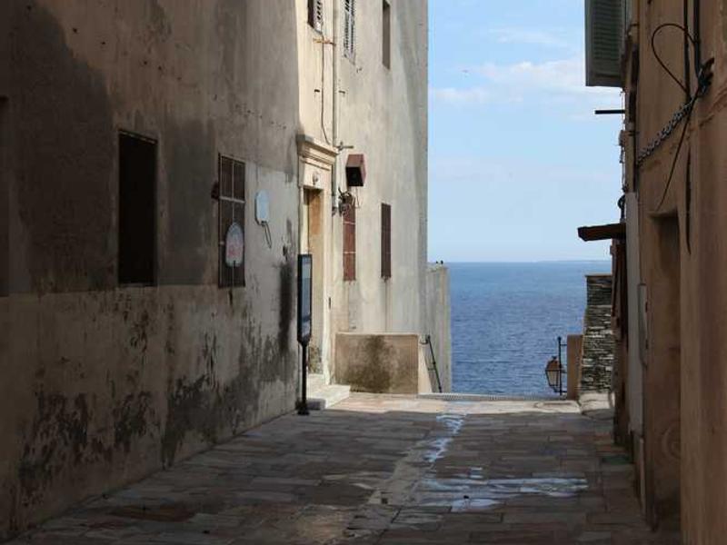 教師の秘密の放課後